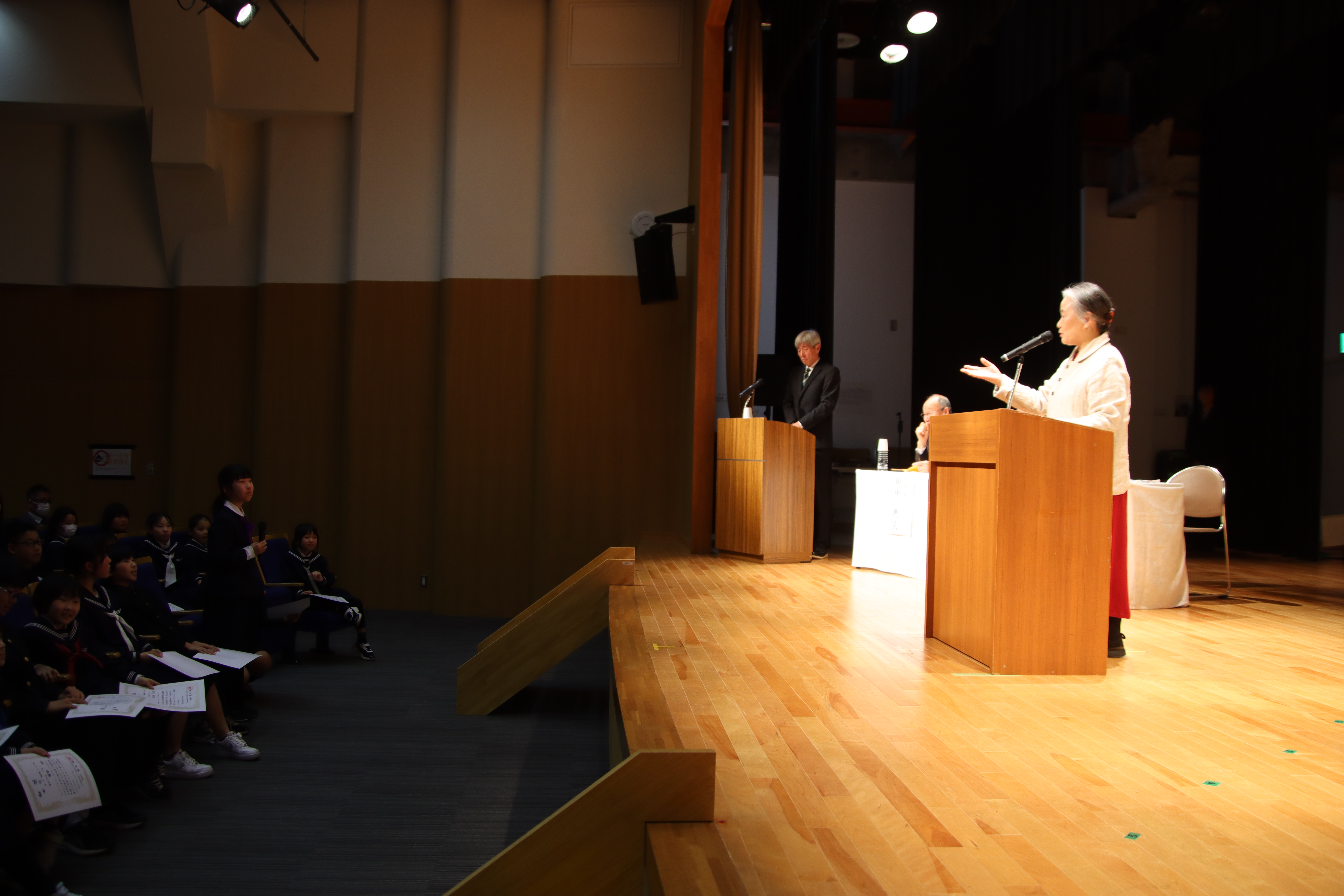 第５回坂井市小中学生俳句コンクール句会ライブの写真2